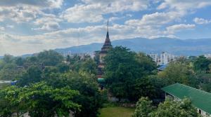 山景或在宾馆看到的山景