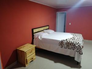 Room in Guest room - Piscalonga Hotel Restaurant Cozy Family Operated客房内的一张或多张床位