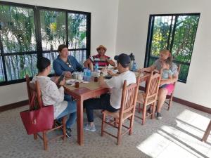 San Lorenzo de GuayubínRoom in Guest room - Piscalonga Hotel Restaurant Cozy Family Operated的相册照片