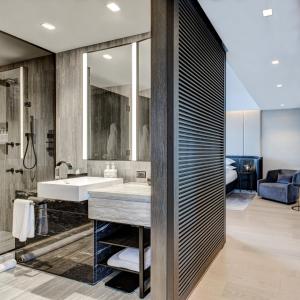 Equinox Hotel Hudson Yards New York City的一间浴室