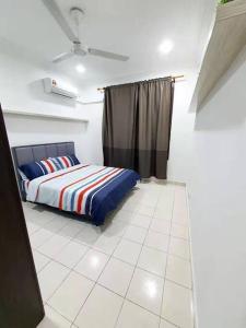 Bukit Indah Nearby Aeon Issix 4 rooms up to 8 pax客房内的一张或多张床位
