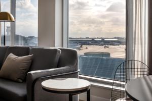 多伦多国际机场喜来登酒店的休息区