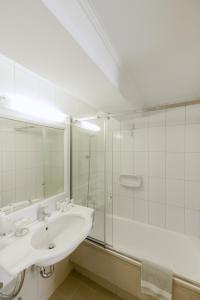 Kastello Hotel的一间浴室