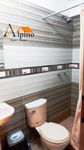 Alpino Guest House的一间浴室