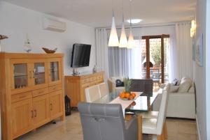 Apartment Relax Villa Salena的休息区