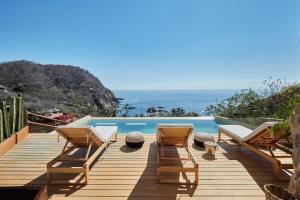 Casa Roni - 5 Bedroom Luxury Villa with Ocean View内部或周边的泳池
