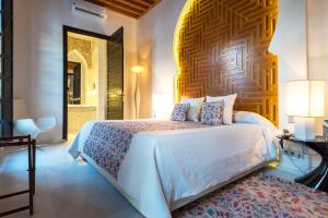 Riad Elisa & Spa客房内的一张或多张床位