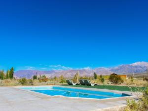 乌斯帕亚塔Mini Inca Roca的山景游泳池