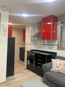 Apartamento Deluxe, 4 habitaciones, Parking的厨房或小厨房