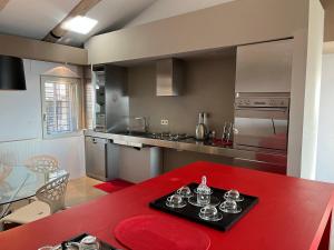 Residenza la beccata的厨房或小厨房