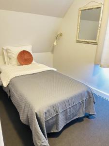 aday - Frederikshavn City Center - Single room客房内的一张或多张床位