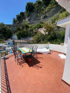 MAR-ISA Amalfi Coast内部或周边的泳池
