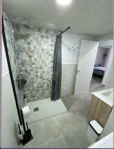 Morgan apartamentos Marbella centro的一间浴室