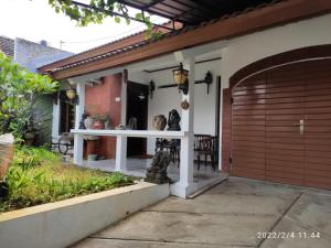 三宝垄Kelana 2 Nice Homestay (5 Bed Rooms) Semarang的相册照片