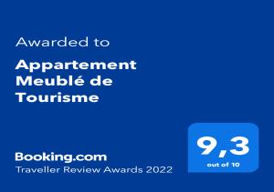 圣皮埃尔Appartement Meublé de Tourisme的蓝屏,文本授予旅游协议模块