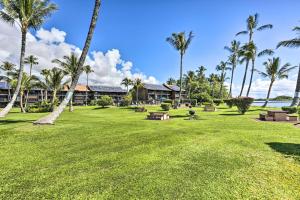 Molokai Shores Resort Condo with Pool and Views!外面的花园