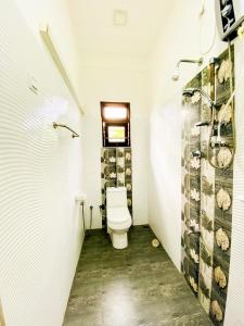 Lavender Home Yala Safari的一间浴室