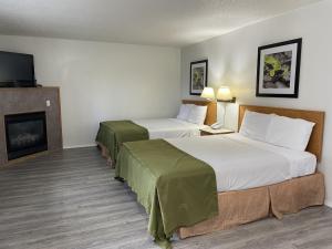 奥马克Rodeway Inn & Suites Omak - Okanogan的相册照片