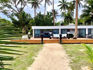 萨武萨武Coral Beach Cabana -- Eco Adventure Beach Villa On 3km Beach的相册照片