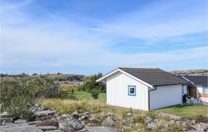 MalmönAwesome Home In Bohus-malmn With 1 Bedrooms And Wifi的相册照片