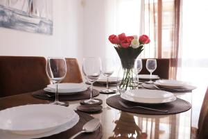 APARTAMENTO MORAIRA - 3 Habitaciones餐厅或其他用餐的地方