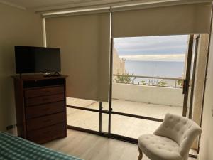 维纳德马HERMOSO APARTAMENTO CON TERRAZA Y VISTA AL MAR的相册照片