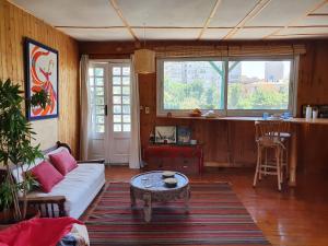 Houseboat65 - Historic home on the Nile - Central Cairo的休息区