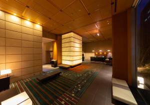东京东京庭之酒店的大堂,大地毯