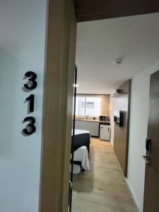 Flat 313 Bauten Cabo Branco的厨房或小厨房