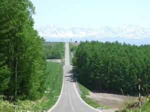 旭川旭川貸切一軒家プラスティ的一条空荡荡荡的山路