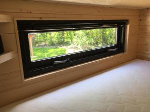 Fraai Tiny House aan het veluwemeer met uitzicht & veranda