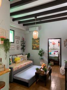 The Suites & Vintage Apartment at Casa Of Essence in heart of Old San Juan的休息区