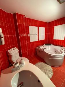 Hotel Sara & SPA的一间浴室