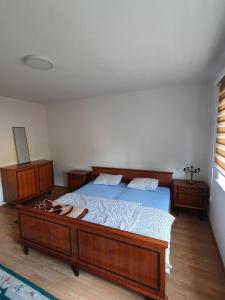 Apartmani Podvisoki客房内的一张或多张床位