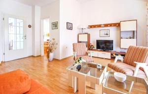 IstLovely Apartment In Otok Ist With Kitchen的相册照片