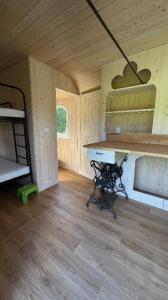 Glamping MARINGOTKA - malebný ladův kraj平面图