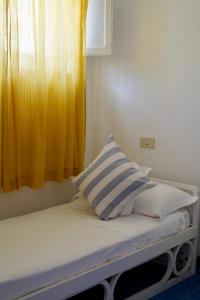 Two bedrooms Capri style home near Piazzetta客房内的一张或多张床位