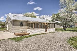 瑟莫波利斯Idyllic Gem Screened Porch, half Mi to River!的相册照片