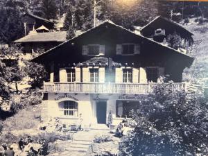 尚佩克斯 尚佩克斯欧维耶酒店的山上房子的旧照片