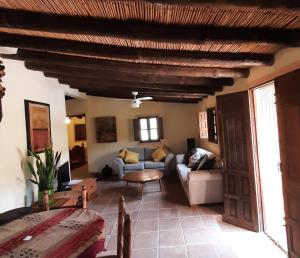 比纽埃拉Los Montes Traditional Casa with private pool的相册照片