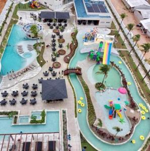 萨利诺波利斯Salinas Exclusive Resort的一座带水上乐园的度假村的模型