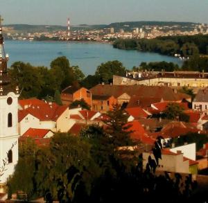贝尔格莱德Gardos house above Danube的相册照片