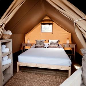 Camping El Garrofer客房内的一张或多张床位