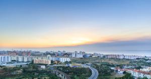 里斯本Ramada by Wyndham Lisbon的日落时分城市美景