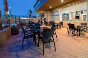 棕榈荒漠Holiday Inn Express & Suites Palm Desert - Millennium, an IHG Hotel的相册照片