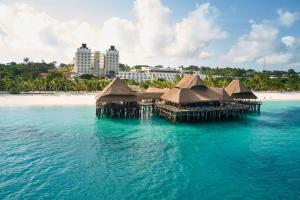 南威Hotel Riu Jambo - All Inclusive的海洋度假胜地的空中景观