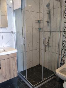 VENÜS PARK APART SUİTES的一间浴室