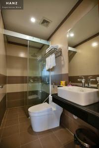 Noi Bai Boutique Hotel的一间浴室