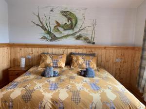 杜尔拉什钓鱼小屋旅馆客房内的一张或多张床位