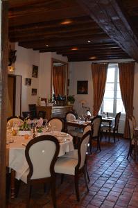 Yvoy-le-MarronLogis Hôtel Auberge du Cheval Blanc的相册照片